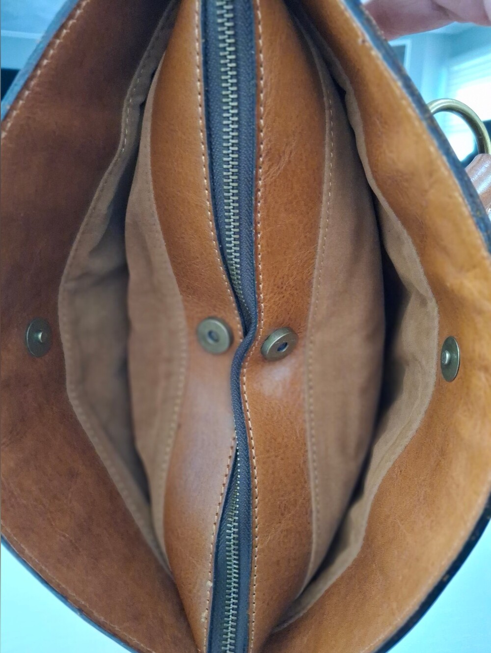 Patricia Nash Tooled Leather Cognac Tote Braided Handles Embossed EUC - Picture 5 of 7